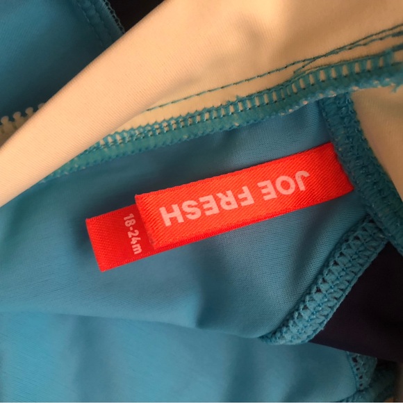 Blue Rashguard w/ Fish graphic 18-24M - Picture 3 of 3